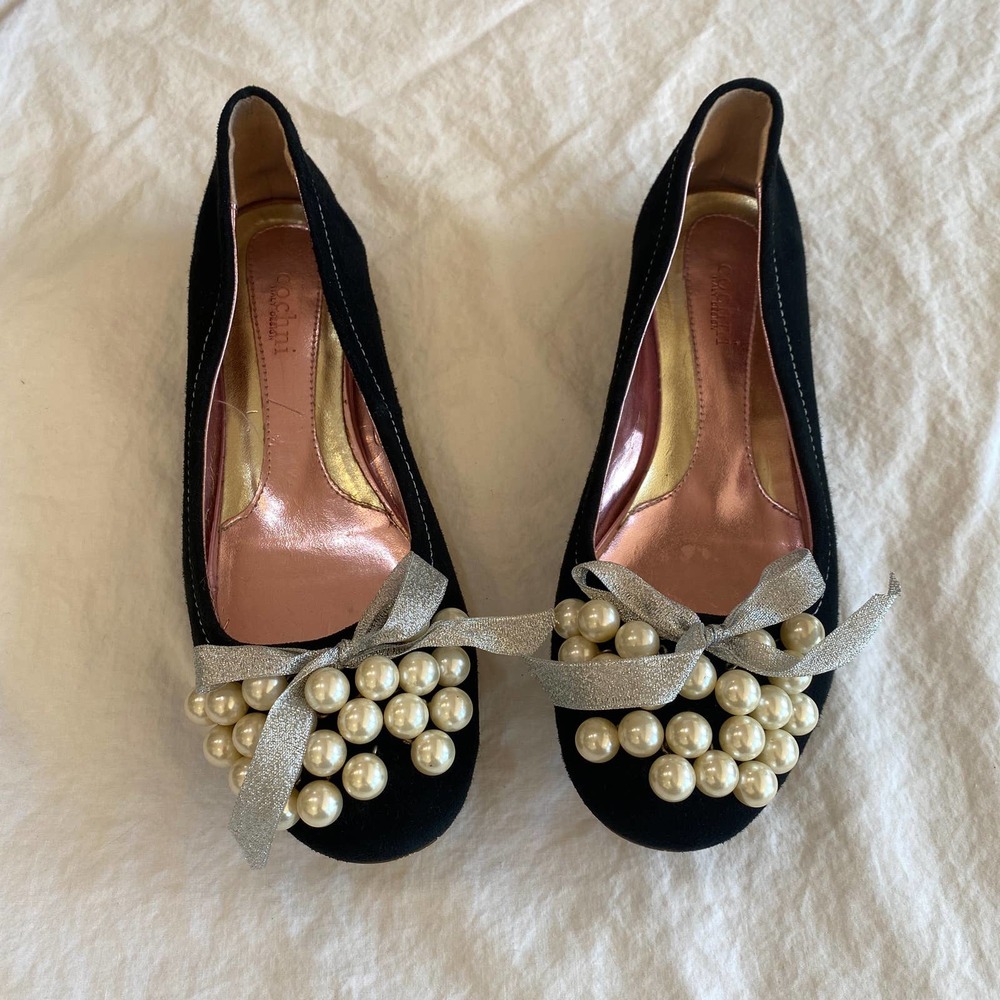 Cochni Pearl Bow Suede flats